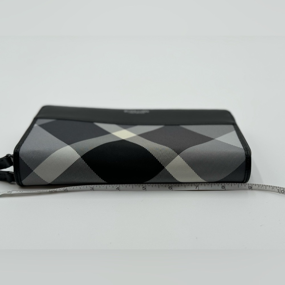 Burberry-Authentic-Black Label Crestridge Double Zippy Wallet/Organizer Like New - Picture 14 of 15